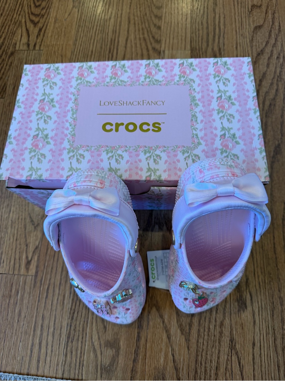 CROC x LOVESHACKFANCY Kids Pink Floral Clogs with Charms - Picture 2 of 5